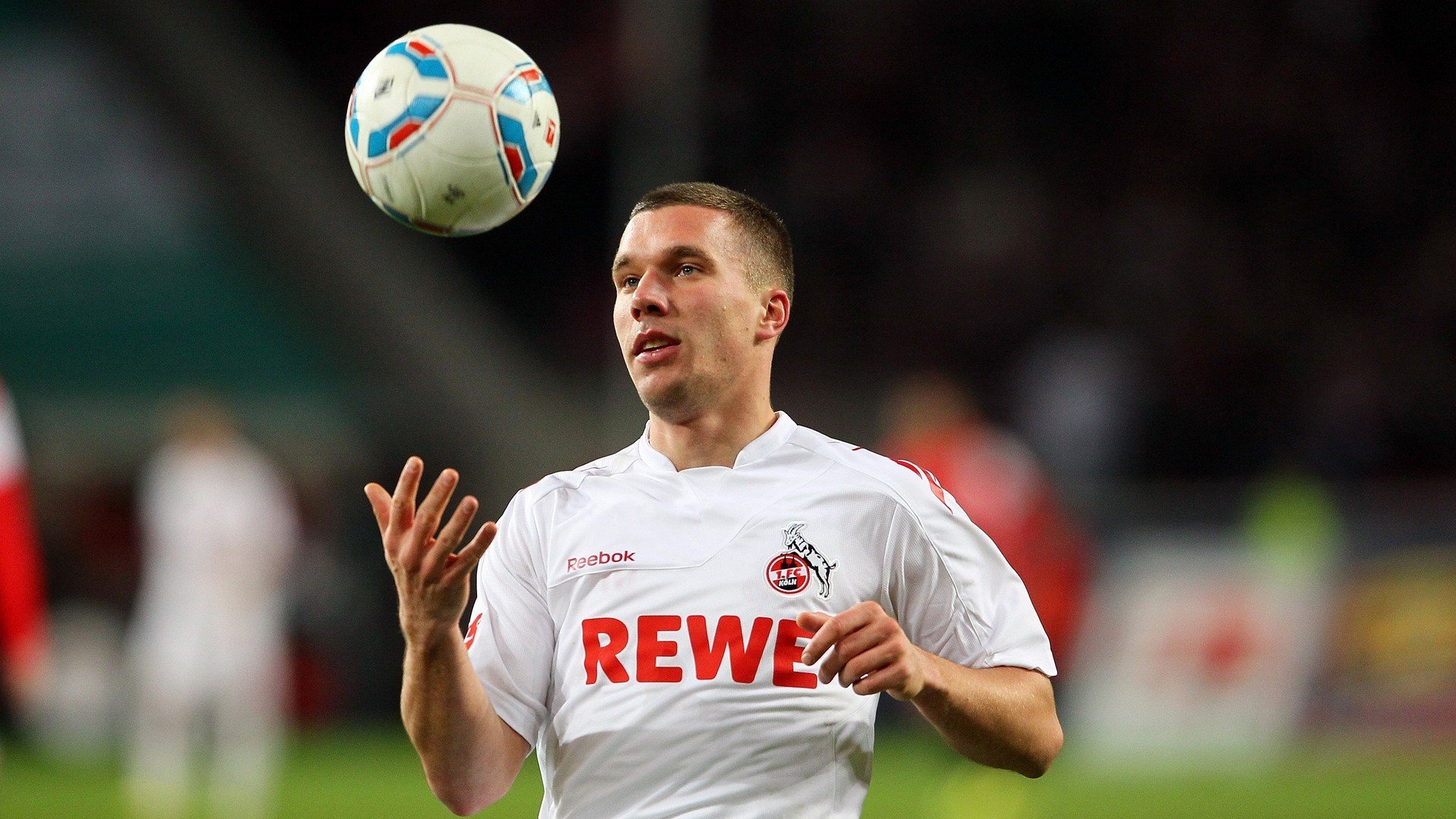 国足训练氛围积极全队士气高涨,国足的训练